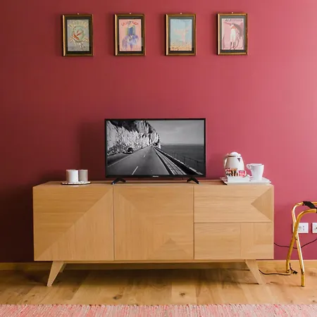 Dimora Hortis, Eleganza E Stile In Centro A דירה