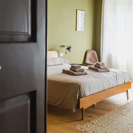 Dimora Hortis, Eleganza E Stile In Centro A דירה