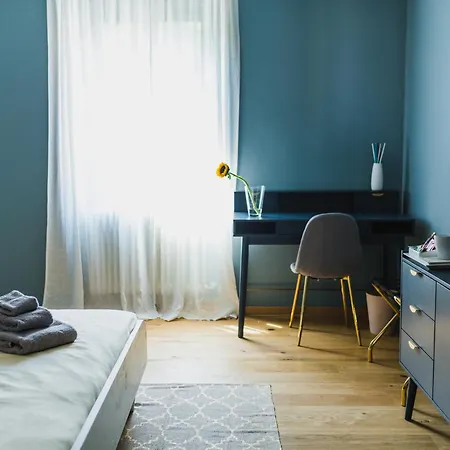 Apartament Hortis, L'incontro Tra Il Legno E Il Mare *