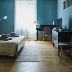 Apartament Hortis, L'incontro Tra Il Legno E Il Mare