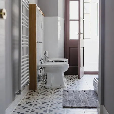 Dimora Hortis, Eleganza E Stile In Centro A Triest